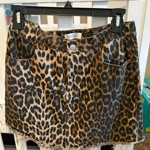 Vestique snakeskin skirt cheap